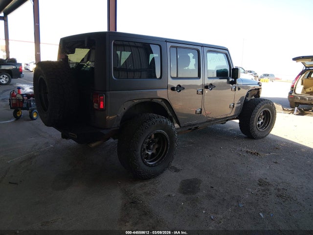 2016 JEEP WRANGLER UNLIMITED 1C4BJWDG1GL335759 Photo 3