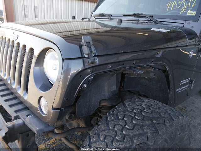 2016 JEEP WRANGLER UNLIMITED 1C4BJWDG1GL335759 Photo 5