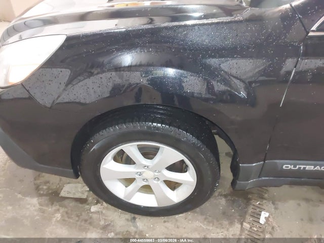 Subaru Outback 2.5i Premium 2014 4S4BRBCC3E3200520 Image 18