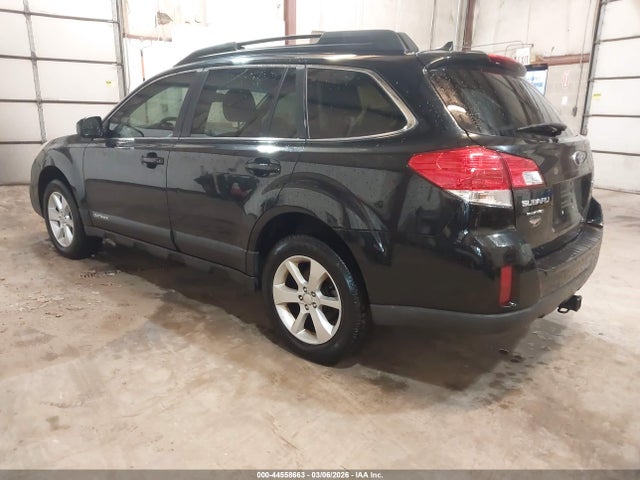 Subaru Outback 2.5i Premium 2014 4S4BRBCC3E3200520 Image 3