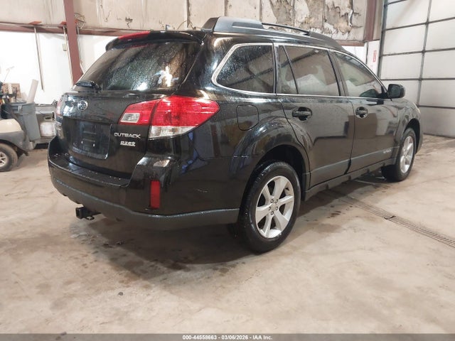 Subaru Outback 2.5i Premium 2014 4S4BRBCC3E3200520 Image 4