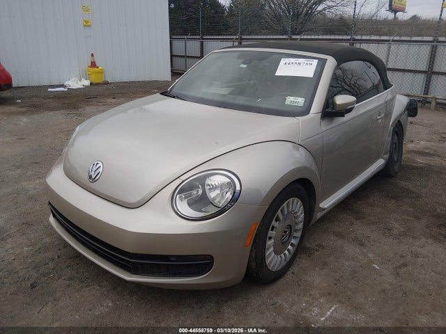 44558759 :رقم المزاد ، 3VW507AT7GM809460 vin ، 2016 Volkswagen Beetle 1.8t S مزاد بيع