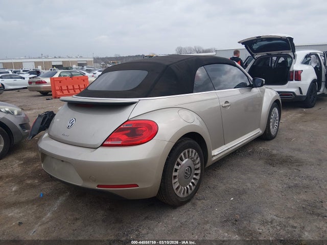 44558759 :رقم المزاد ، 3VW507AT7GM809460 vin ، 2016 Volkswagen Beetle 1.8t S مزاد بيع