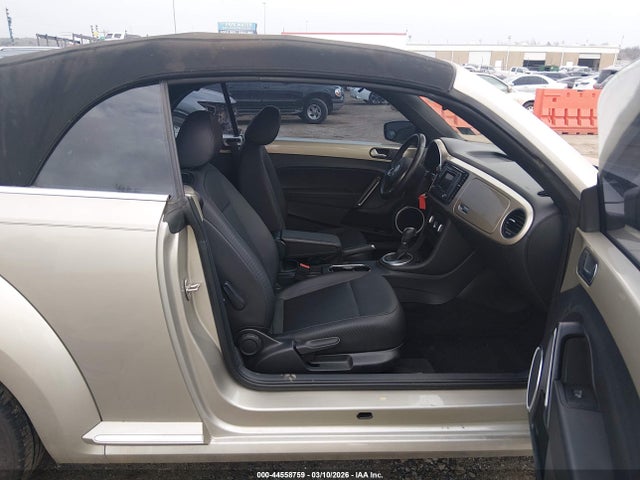 44558759 :رقم المزاد ، 3VW507AT7GM809460 vin ، 2016 Volkswagen Beetle 1.8t S مزاد بيع