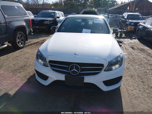 2017 Mercedes-benz C 300 Sport 4matic მანქანა იყიდება აუქციონზე, vin: 55SWF4KB7HU213053, აუქციონის ნომერი: 44558803