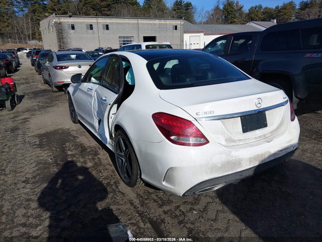 2017 Mercedes-benz C 300 Sport 4matic მანქანა იყიდება აუქციონზე, vin: 55SWF4KB7HU213053, აუქციონის ნომერი: 44558803