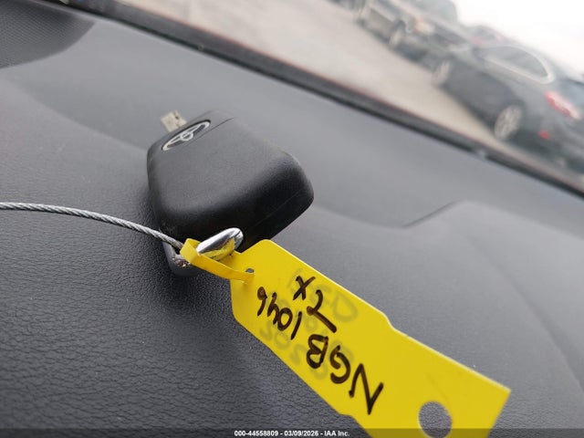 JTDEPRAE8LJ108140 Toyota COROLLA LE