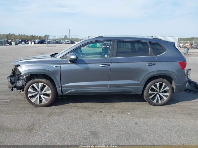 44558864 :رقم المزاد ، 3VVRX7B20NM007756 vin ، 2022 Volkswagen Taos 1.5t Se مزاد بيع