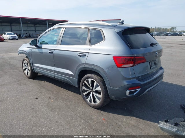 44558864 :رقم المزاد ، 3VVRX7B20NM007756 vin ، 2022 Volkswagen Taos 1.5t Se مزاد بيع