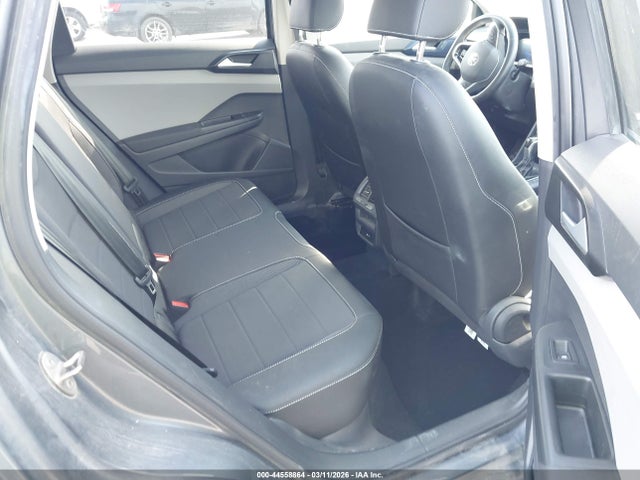 44558864 :رقم المزاد ، 3VVRX7B20NM007756 vin ، 2022 Volkswagen Taos 1.5t Se مزاد بيع