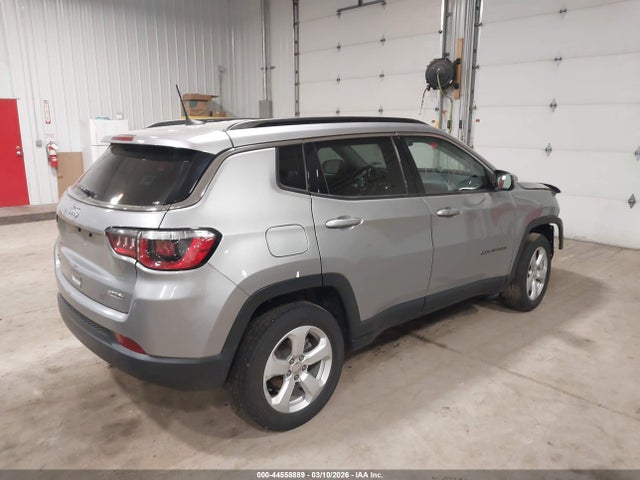 44558889 :رقم المزاد ، 3C4NJDBB9KT661816 vin ، 2019 Jeep Compass Latitude 4x4 مزاد بيع