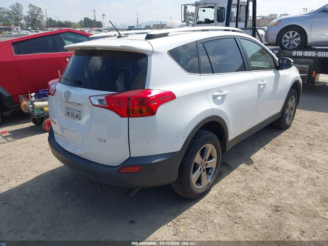 Toyota Rav4 Xle 2015 JTMWFREV5FJ049859 Image 4