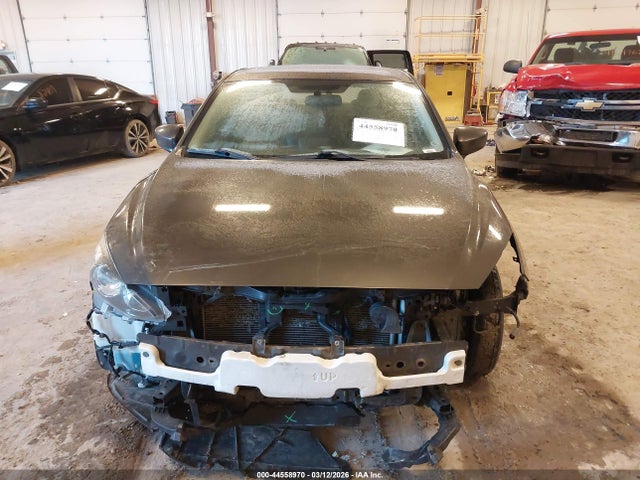 2014 Mazda Mazda3 I Grand Touring მანქანა იყიდება აუქციონზე, vin: JM1BM1M73E1102047, აუქციონის ნომერი: 44558970