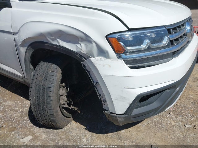 2018 VOLKSWAGEN ATLAS 1V2MR2CA2JC572242 Photo 5