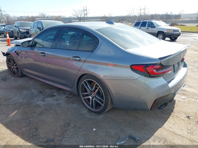 2023 BMW M5 WBS83CH00PCL73119 Photo 2