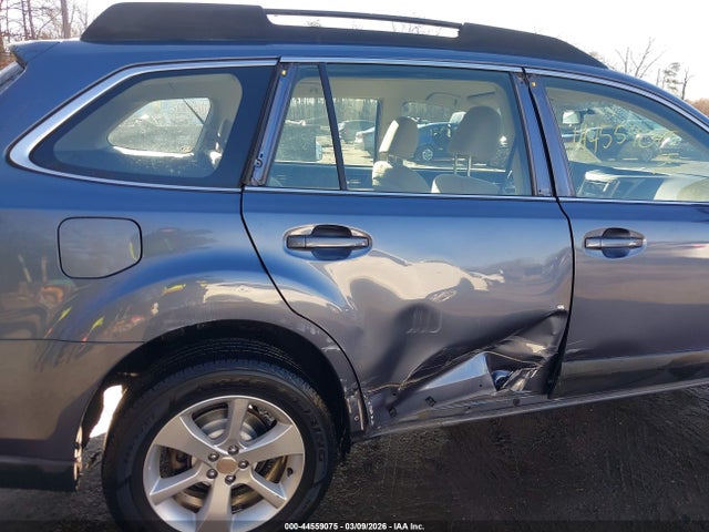 Aukcja sprzedaży 2014 Subaru Outback 2.5i, vin: 4S4BRBAC3E3288407, numer aukcji: 44559075