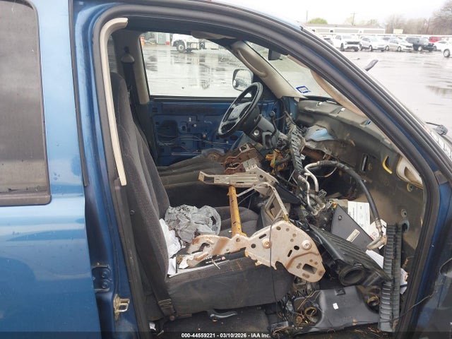 44559221 :رقم المزاد ، 1D7HL48N63S312615 vin ، 2003 Dodge Dakota Slt مزاد بيع