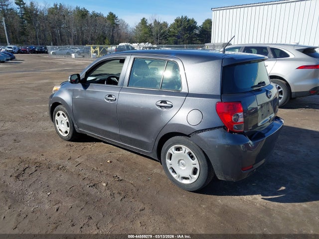 Scion XD 2014 JTKKUPB45E1047069 Image 3