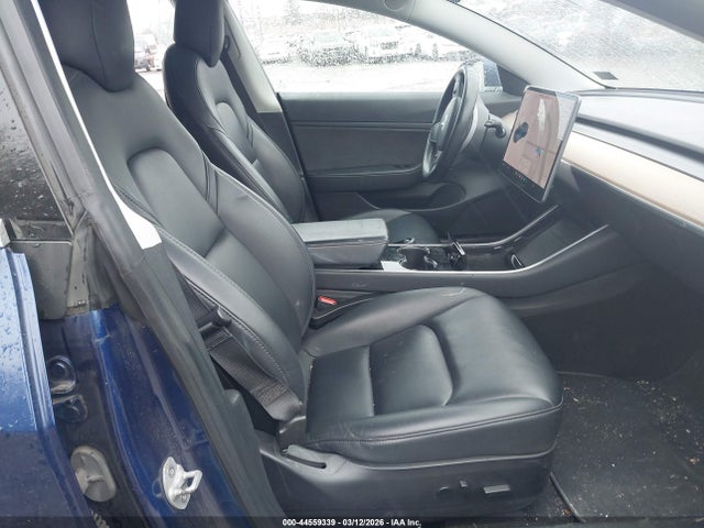 2018 TESLA MODEL 3 5YJ3E1EB3JF130646 Photo 4