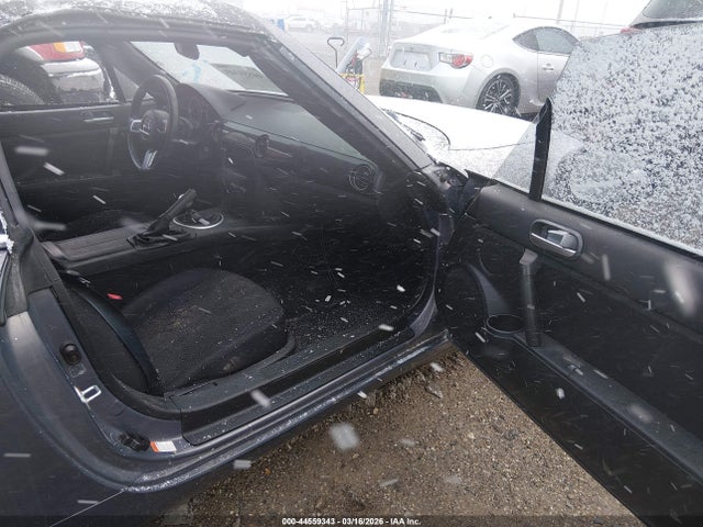 Продаж на аукціоні авто 2006 Mazda Mx-5 Sport, vin: JM1NC25FX60112528, номер лоту: 44559343
