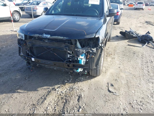1C4RJFAG6HC715748 Jeep Grand Cherokee Laredo 4x4