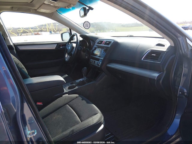 2015 Subaru Legacy 2.5i Premium მანქანა იყიდება აუქციონზე, vin: 4S3BNAE63F3005486, აუქციონის ნომერი: 44559363