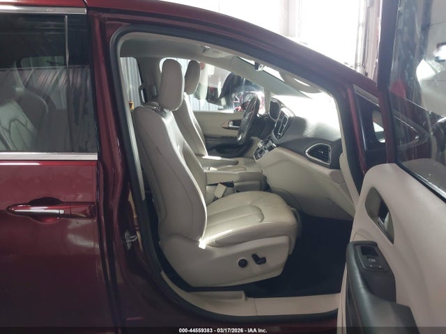 44559383 :رقم المزاد ، 2C4RC1EG0HR659272 vin ، 2017 Chrysler Pacifica Touring-l Plus مزاد بيع