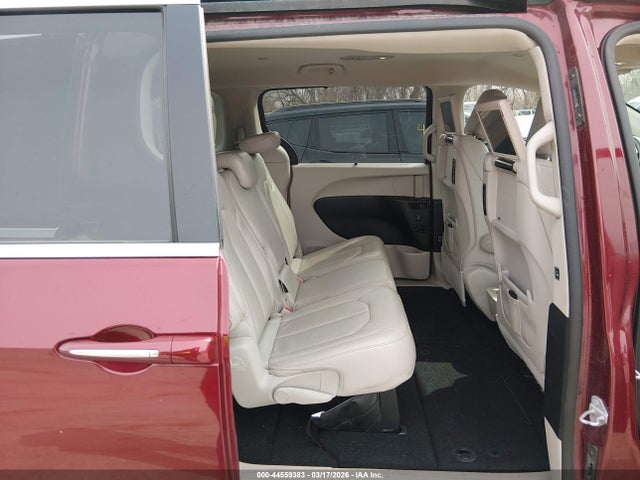 44559383 :رقم المزاد ، 2C4RC1EG0HR659272 vin ، 2017 Chrysler Pacifica Touring-l Plus مزاد بيع