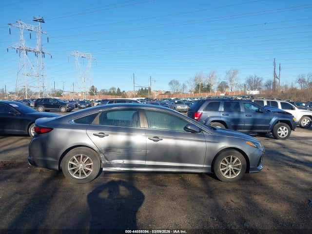 Hyundai SONATA SE 2018 5NPE24AF4JH680337 Image 13