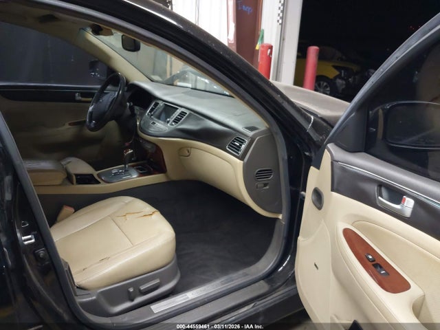 2012 Hyundai Genesis 3.8 მანქანა იყიდება აუქციონზე, vin: KMHGC4DD3CU195854, აუქციონის ნომერი: 44559461