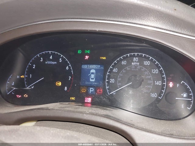 2012 Hyundai Genesis 3.8 მანქანა იყიდება აუქციონზე, vin: KMHGC4DD3CU195854, აუქციონის ნომერი: 44559461