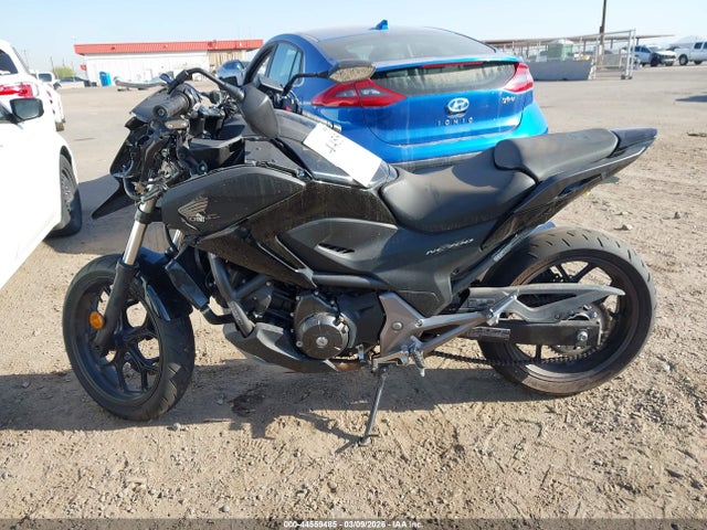 Honda NC700X 2015 JH2RC6302FK100263 Image 12