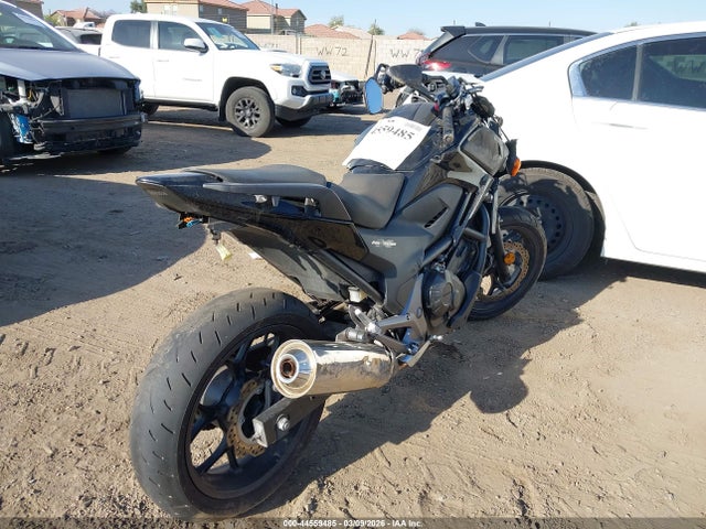Honda NC700X 2015 JH2RC6302FK100263 Image 4