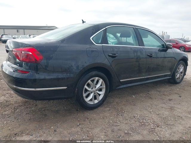 Продаж на аукціоні авто 2017 Volkswagen Passat 1.8t S, vin: 1VWAT7A31HC009603, номер лоту: 44559491