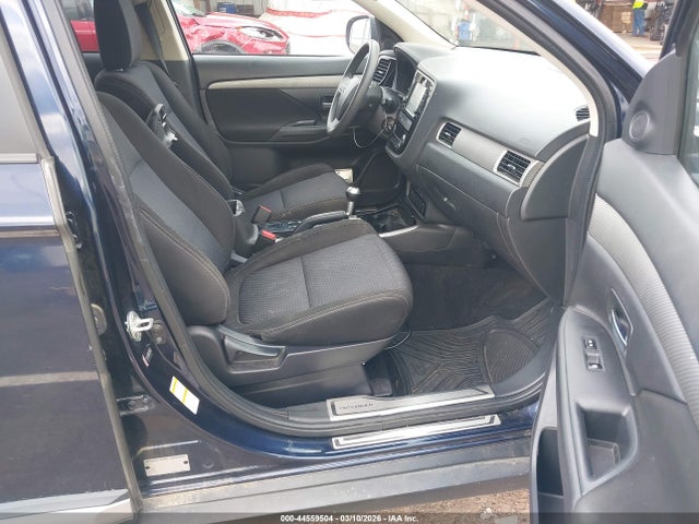 Продаж на аукціоні авто 2018 Mitsubishi Outlander Es, vin: JA4AD2A34JJ000571, номер лоту: 44559504