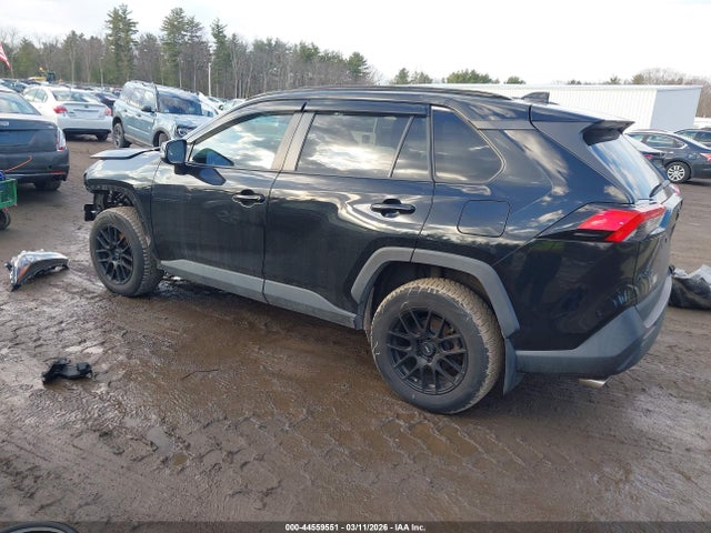 Toyota RAV4 LE 2019 2T3G1RFV4KC049365 Image 3