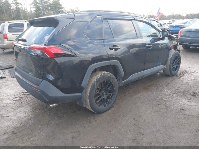 Toyota RAV4 LE 2019 2T3G1RFV4KC049365 Image 4