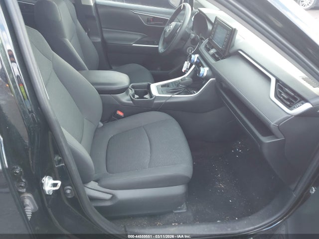 Toyota RAV4 LE 2019 2T3G1RFV4KC049365 Image 5