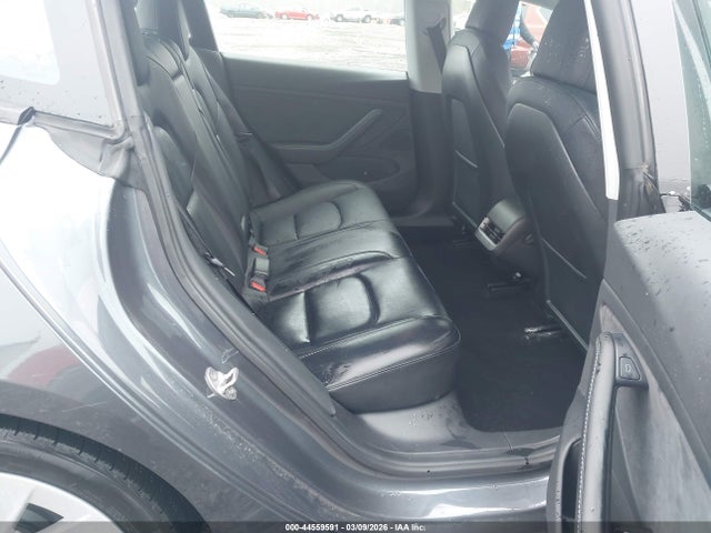 44559591 :رقم المزاد ، 5YJ3E1EB9MF924281 vin ، 2021 Tesla Model 3 Long Range Dual Motor All-wheel Drive مزاد بيع
