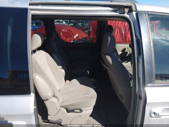 2001 CHRYSLER TOWN & COUNTRY 2C4GP74L31R402920 Photo 7