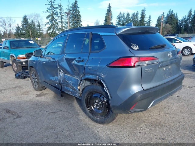 Toyota Corolla Cross Xle 2024 7MUDAABG2RV102186 Image 3
