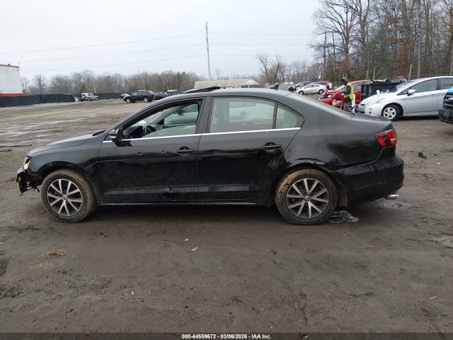 44559672 :رقم المزاد ، 3VWDB7AJ0HM389109 vin ، 2017 Volkswagen Jetta 1.4t Se مزاد بيع