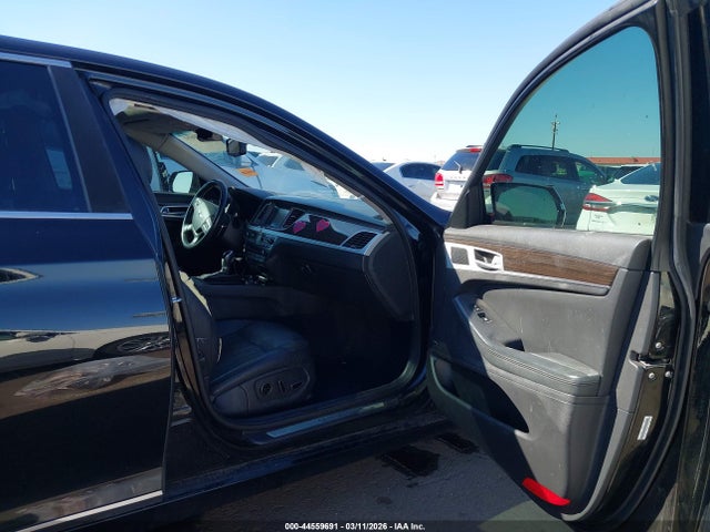 2015 HYUNDAI GENESIS KMHGN4JE3FU047988 Photo 4