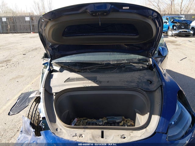 44559716 :رقم المزاد ، 5YJYGDEE1MF078627 vin ، 2021 Tesla Model Y Long Range Dual Motor All-wheel Drive مزاد بيع