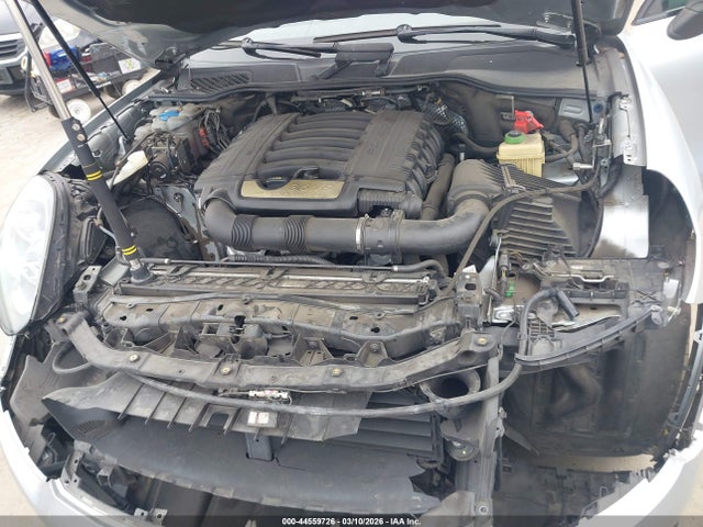 2018 PORSCHE CAYENNE WP1AA2A27JKA05035 Photo 9