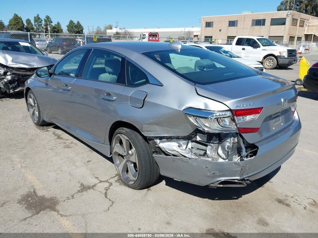 Honda Accord Touring 2018 1HGCV1F96JA086180 Image 3