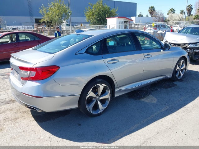 Honda Accord Touring 2018 1HGCV1F96JA086180 Image 4