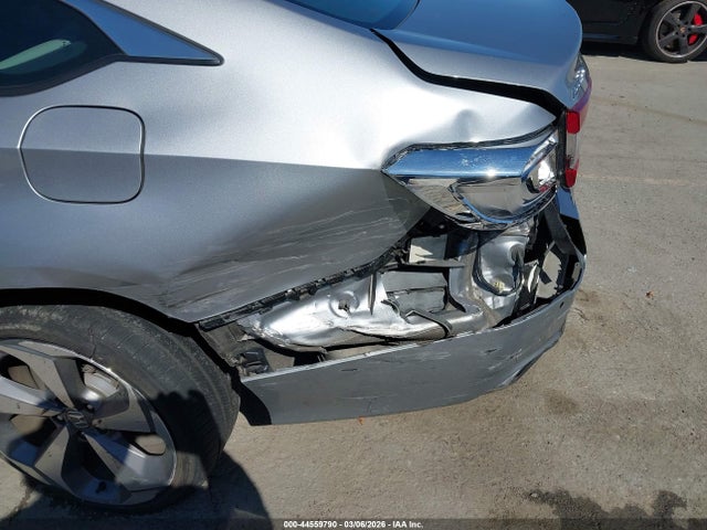Honda Accord Touring 2018 1HGCV1F96JA086180 Image 6