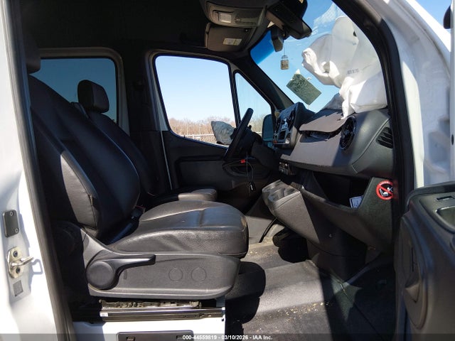 2021 Mercedes-benz Sprinter 2500 High Roof V6 მანქანა იყიდება აუქციონზე, vin: W1W4ECHY3MT073919, აუქციონის ნომერი: 44559819