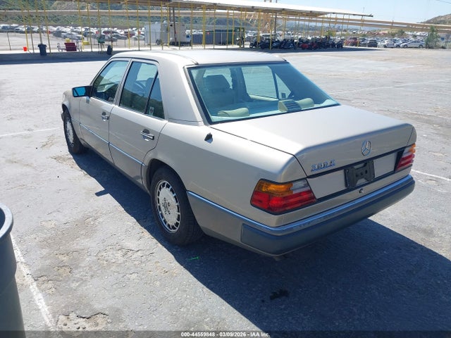 1990 MERCEDES-BENZ 300 WDBEA30D1LB194665 Photo 2